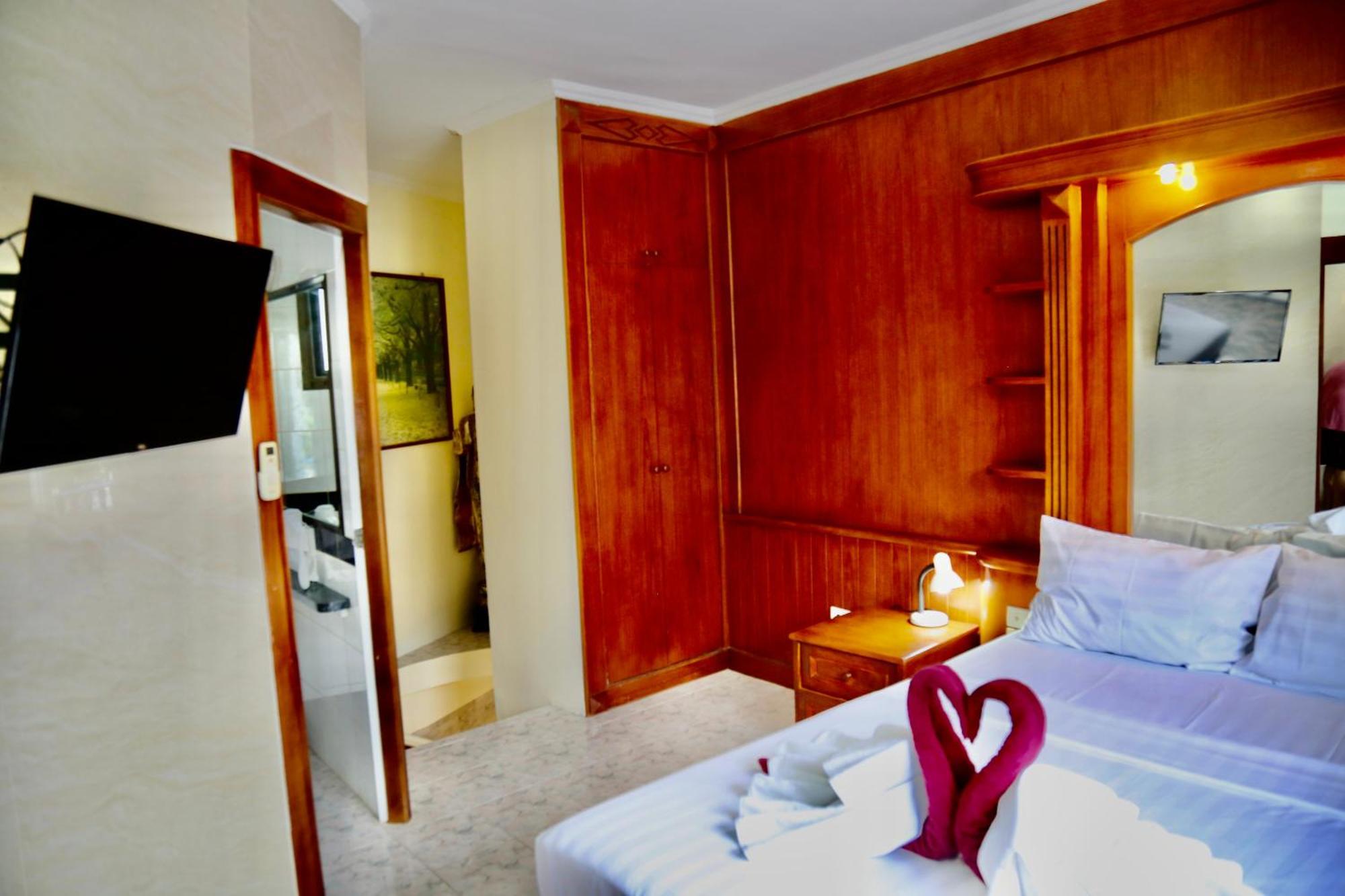 The Club Inn - Kamala Beach Eksteriør billede
